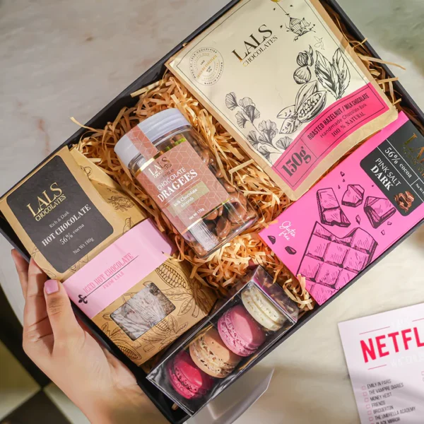 A Taste of Paris Snack Box